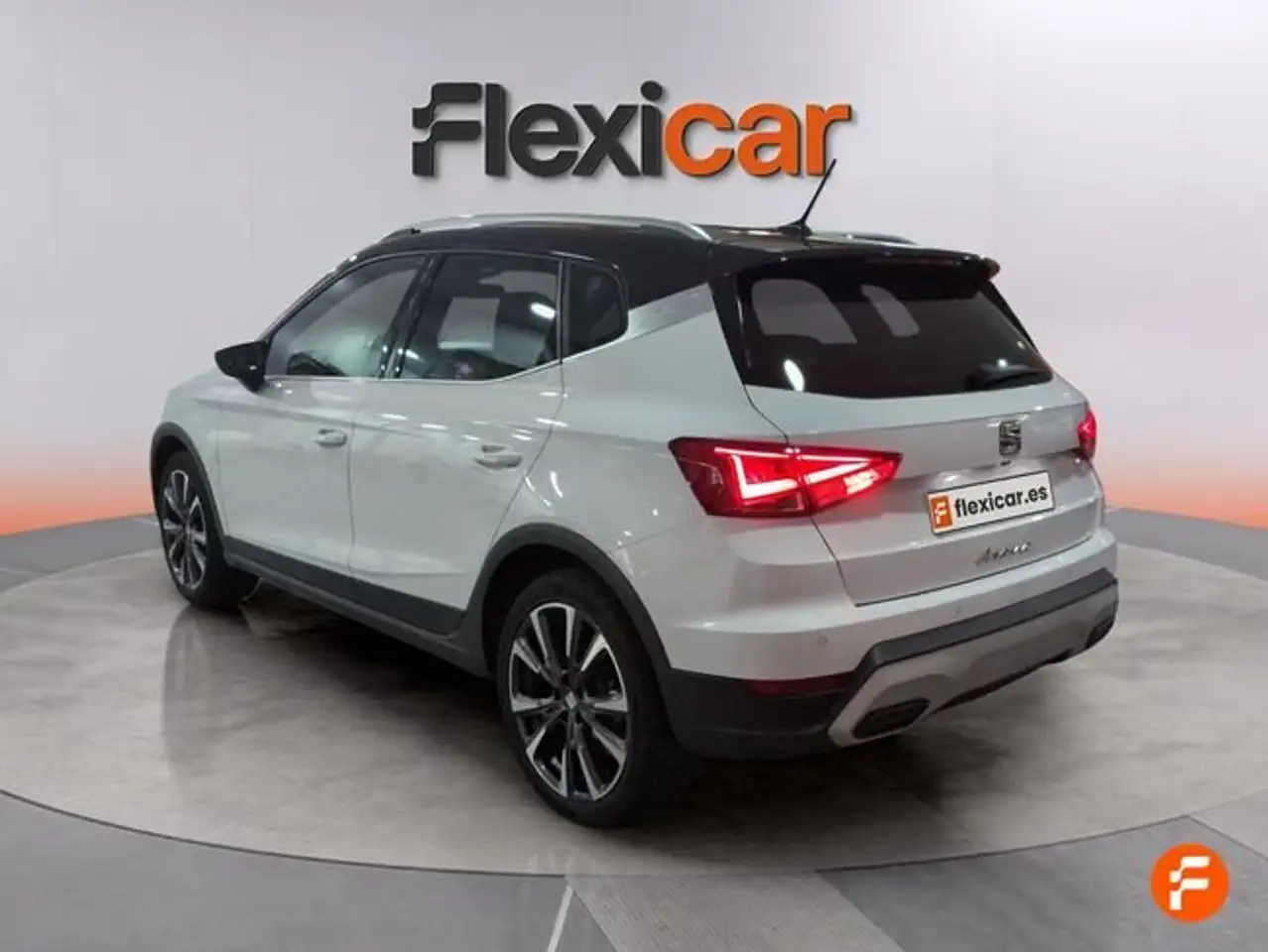 SEAT Arona 1.5 EcoTSI S&S Special Edition DSG7 150 — معرض صور السيارة 5