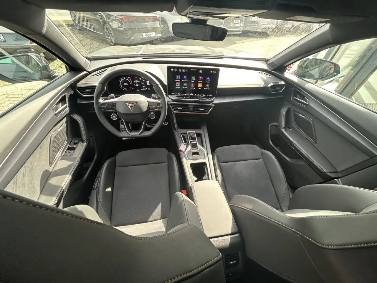 CUPRA Formentor 1.5 eTSI /Matrix LED /Reserverad /Navi Klima Navi — Galería del vehículo 10