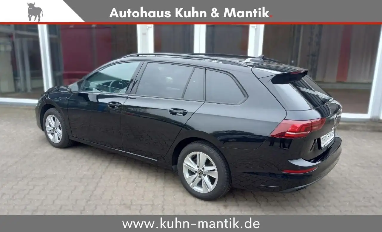 Volkswagen Golf VIII Var 1.5 TSI Life NAVI ACC RFK LED SHZ — Galería del vehículo 2