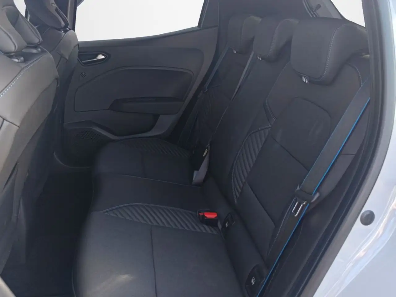 Renault Clio E-TECH Full Hybrid 145 ESPIRIT ALPINE — معرض صور السيارة 13