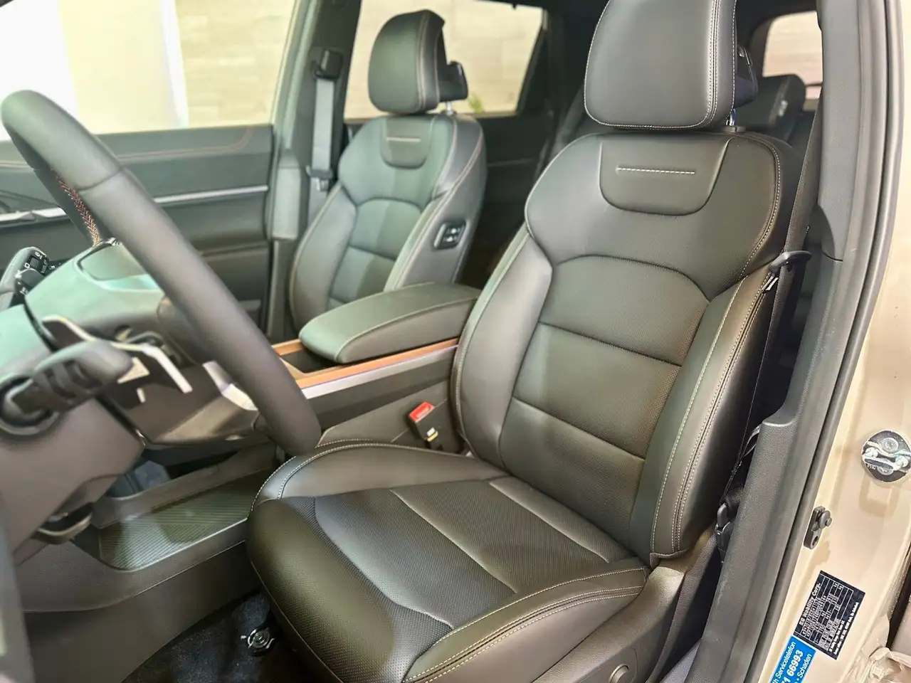 SsangYong Torres EVX Titanium*73,4kWh*360°*ACC*NEUHEIT 24* — Galerie du véhicule 15