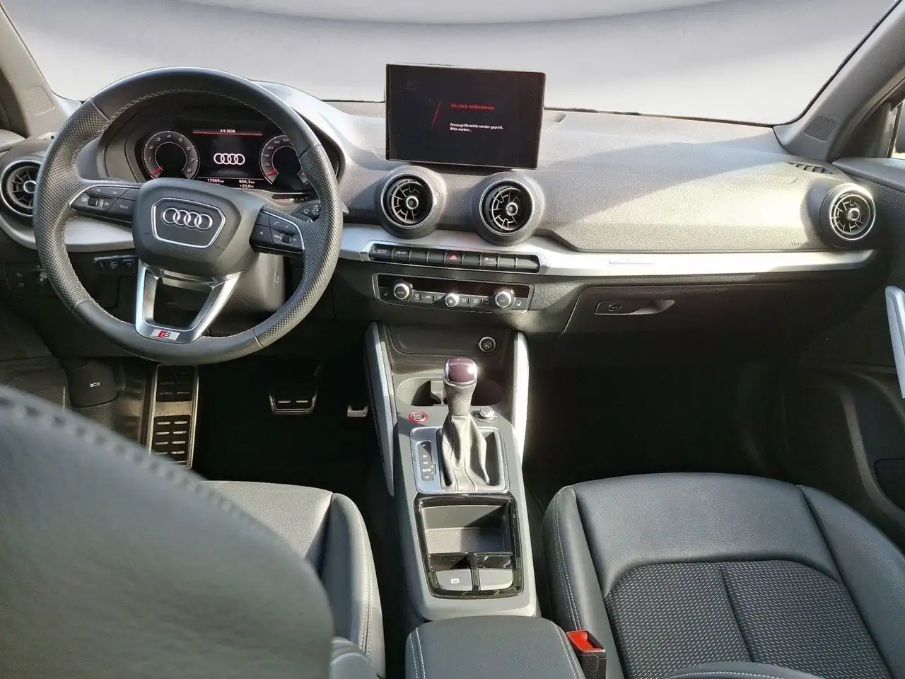Audi SQ2 2.0 TFSI quattro s tronic #MATRIX-LED #ACC # — معرض صور السيارة 12