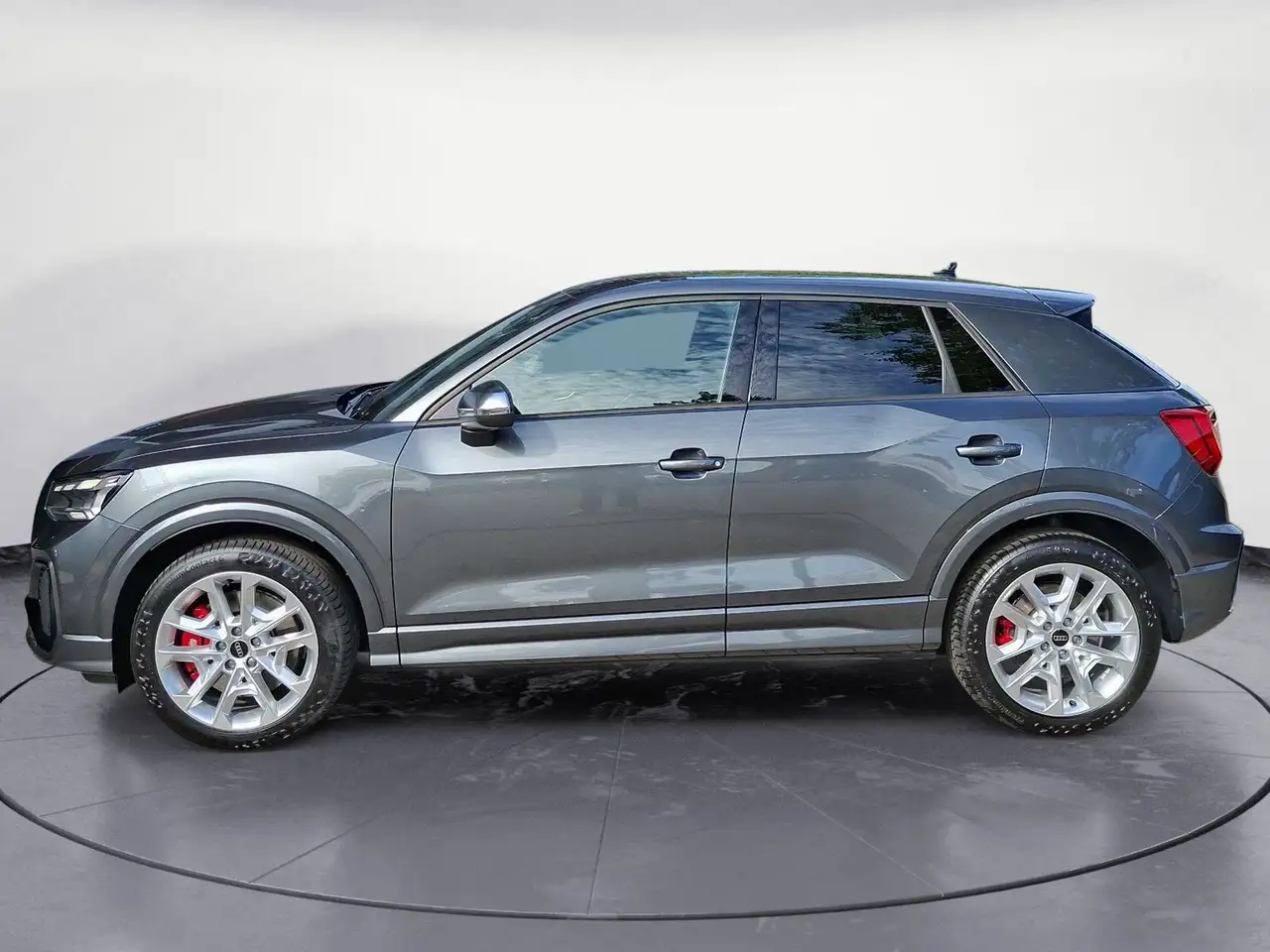 Audi SQ2 2.0 TFSI quattro s tronic #MATRIX-LED #ACC # — معرض صور السيارة 3