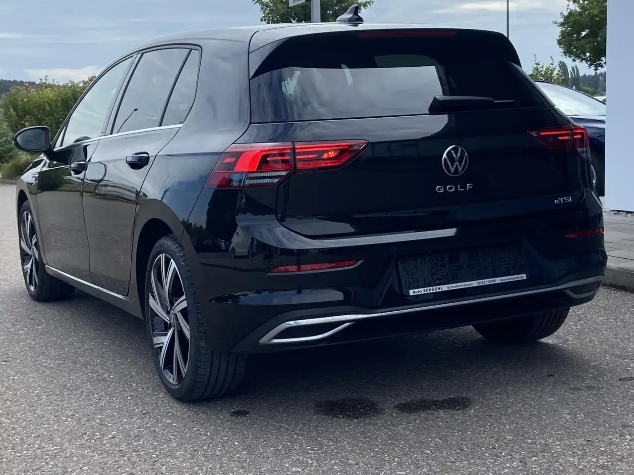 Volkswagen Golf 1.5 TSI DSG STYLE APP-CONNECT+18"+ACTIVE-IN — Vehicle gallery 3