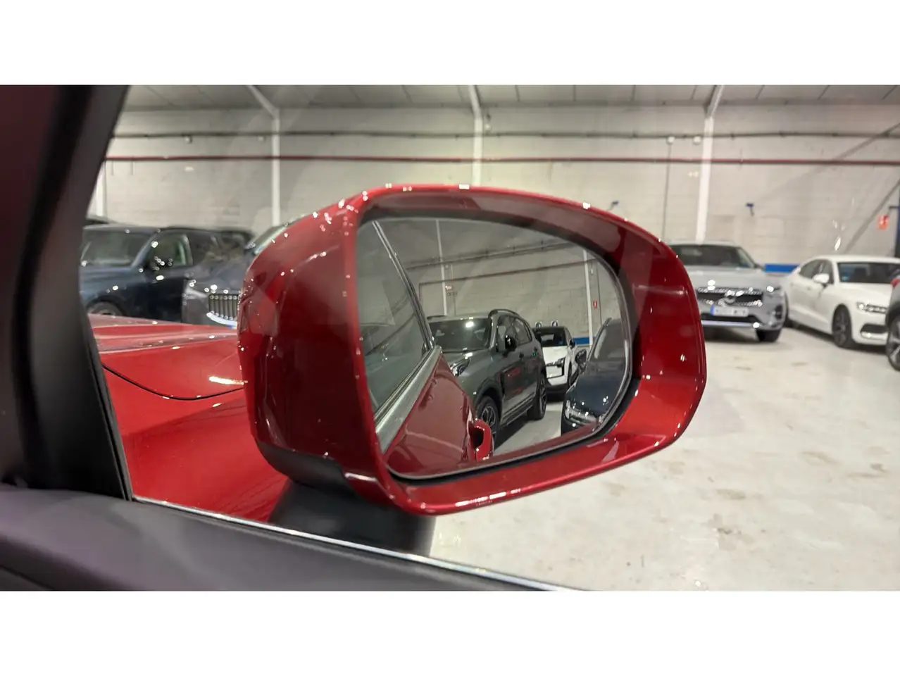 Volvo XC60 T6 Recharge Plus Bright — معرض صور السيارة 29