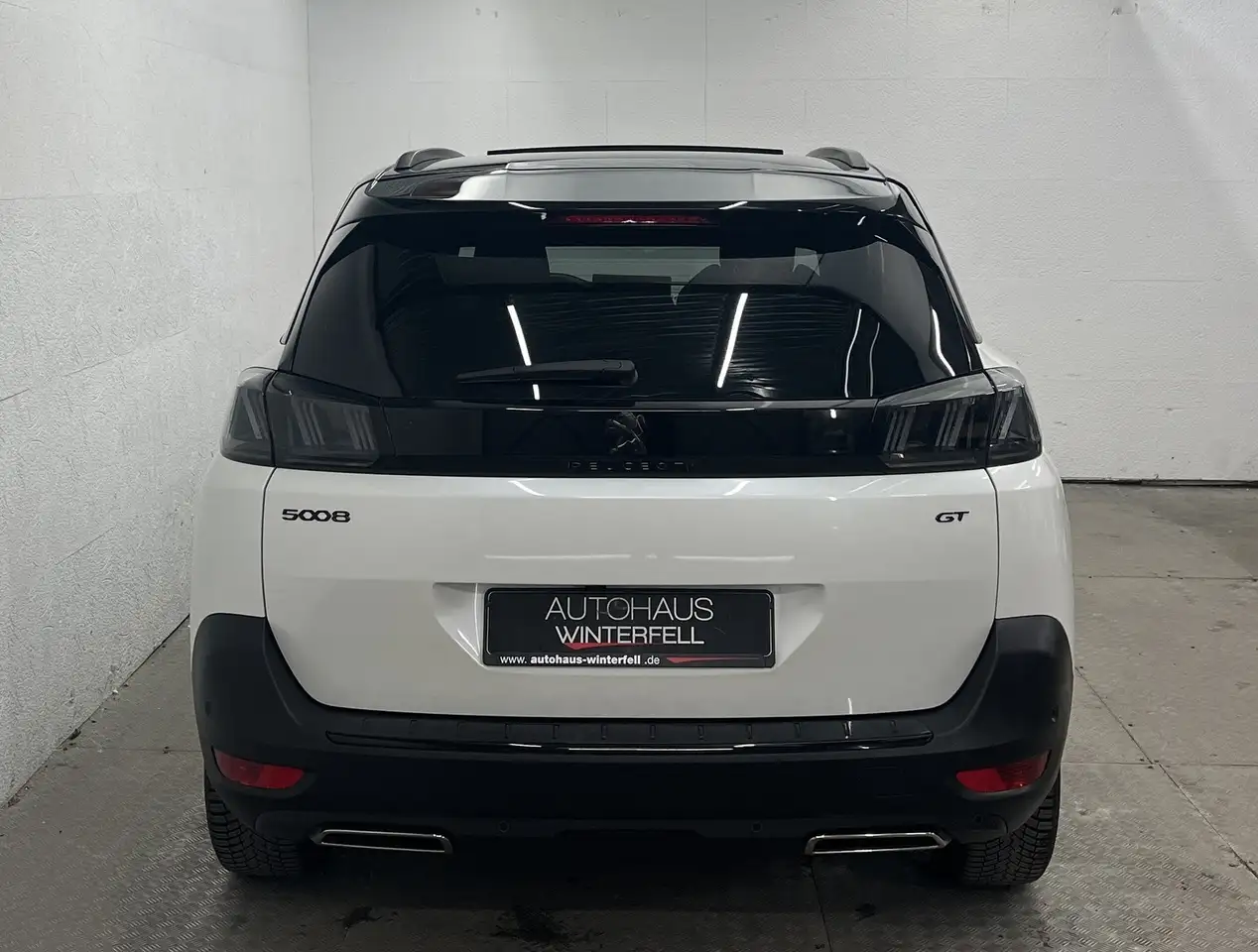 Peugeot 5008 Hybrid 136 e-DSC GT BLACK TONE 7SITZ+PANO+ — Vehicle gallery 7
