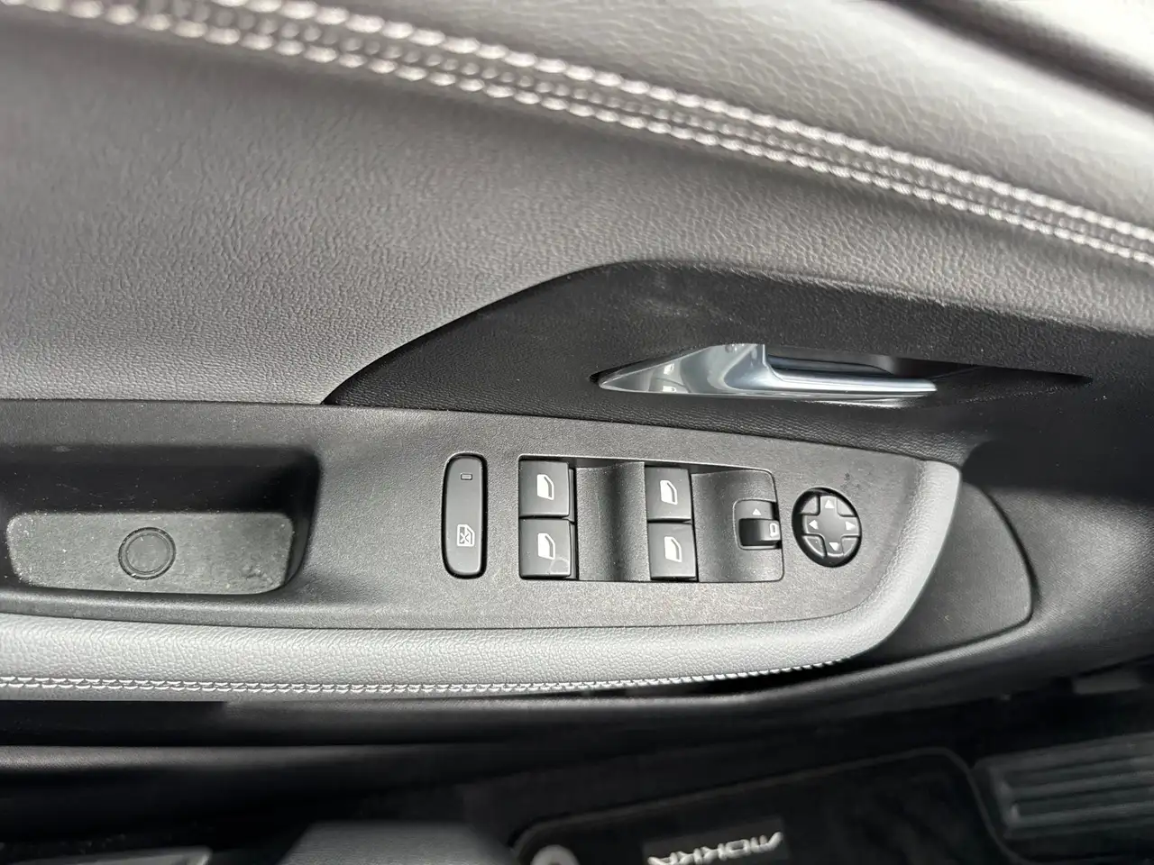 Opel Mokka 1.2 Turbo Elegance LED+SHZ+Winterp.+Kam. — Galerie du véhicule 12