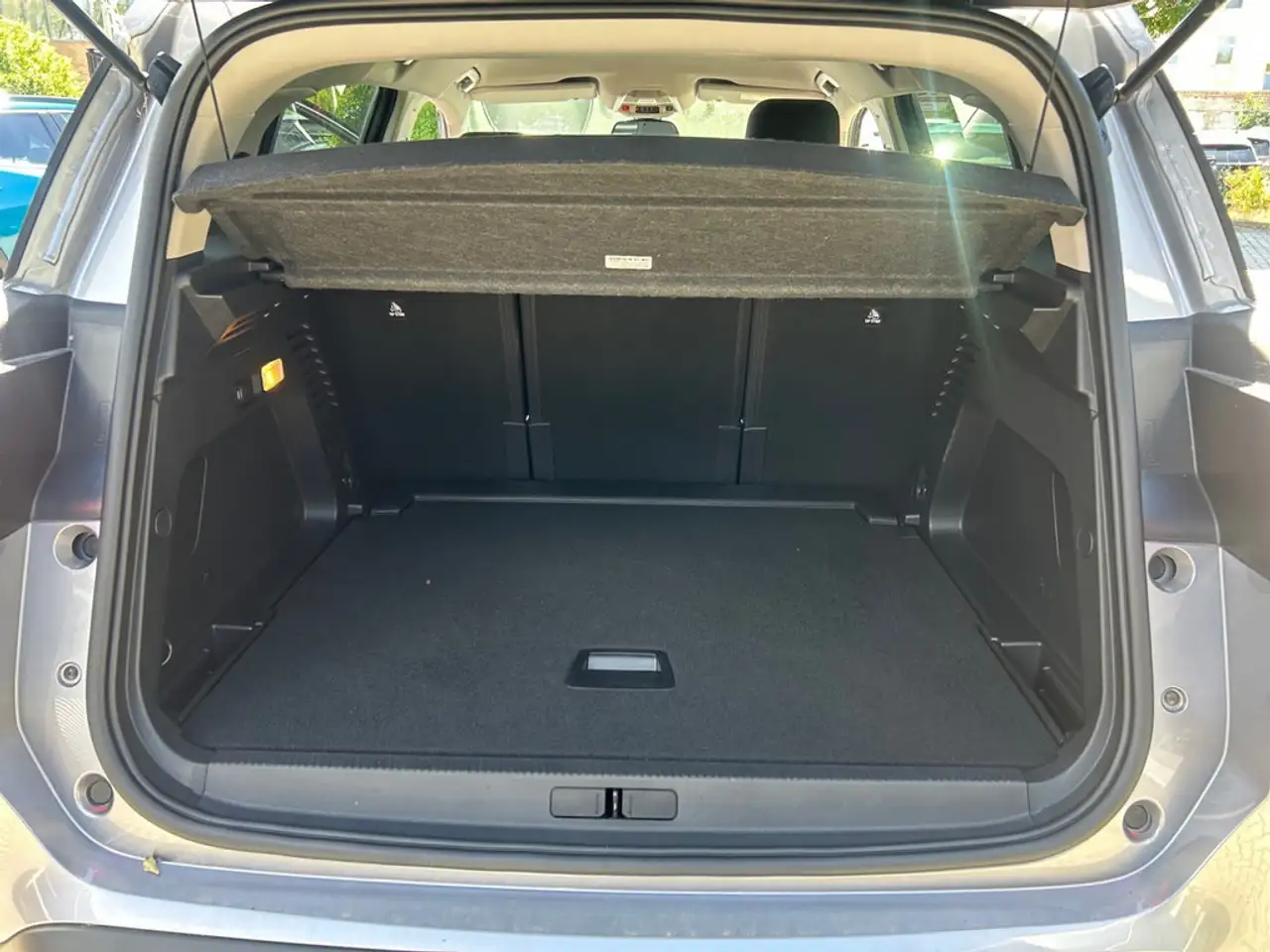 Citroen C5 Aircross 1.2 Plus SHZ KAMERA NAVI ACC LED — Vehicle gallery 19