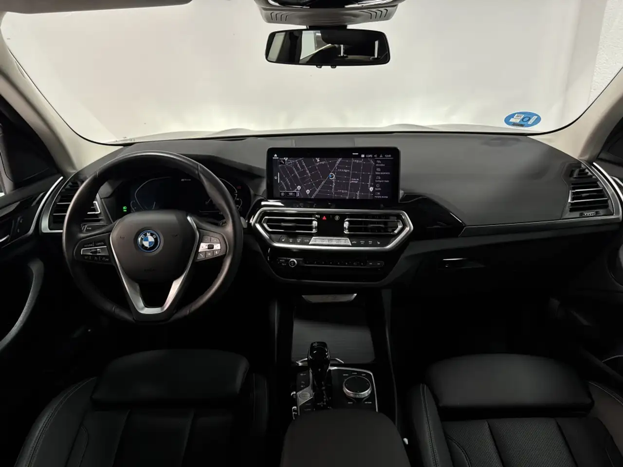BMW X3 xDrive 30e xLine — Vehicle gallery 26