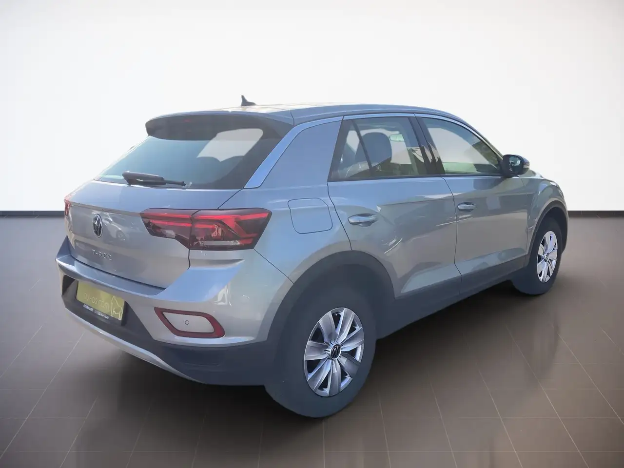 Volkswagen T-Roc 1.0TSI 116PS.LED.CLIMA.VIRTUAL.ACC.PDC — معرض صور السيارة 4