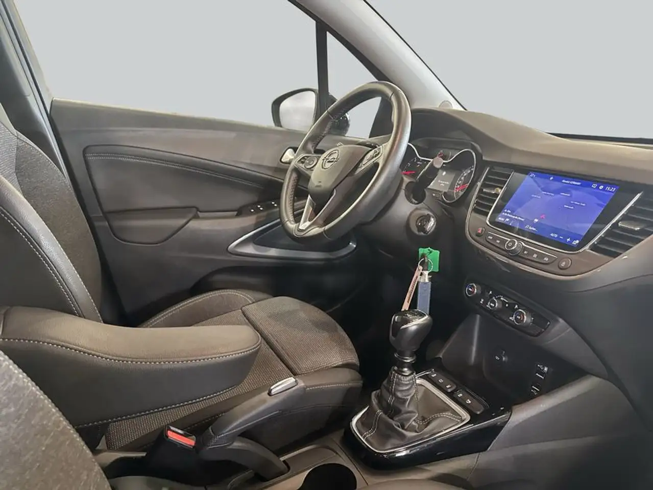 Opel Crossland Crossland 1.2 Elegance Paket — Vehicle gallery 15