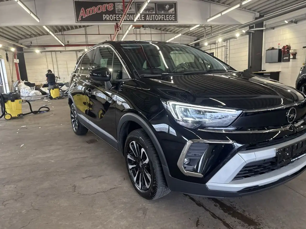 Opel Crossland Crossland 1.2 Elegance Paket — Vehicle gallery 25