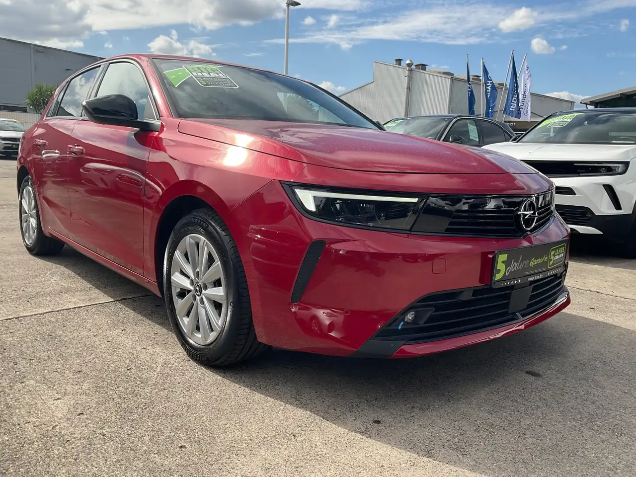 Opel Astra 1.2 Edition inkl. Inspektionspaket BigDeal! — Vehicle gallery 11