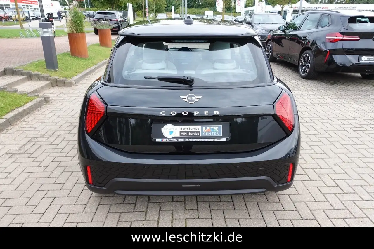 MINI Cooper MINI Cooper C Classic Trim/Automatik/LED/Navi — معرض صور السيارة 4