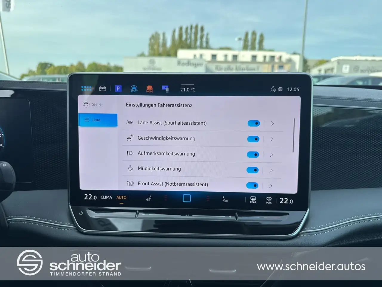 Volkswagen Passat Passat Variant 1.5eTSI DSG Business Navi AHK RFK — معرض صور السيارة 17