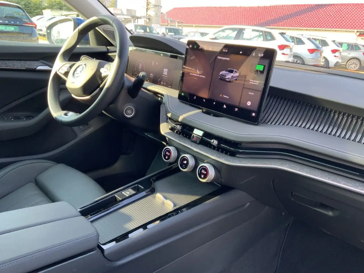 Skoda Superb Cb. 2.0TSI DSG 4x4+AHK+PANO+LEDER+ACC+DCC Klima — Galería del vehículo 10