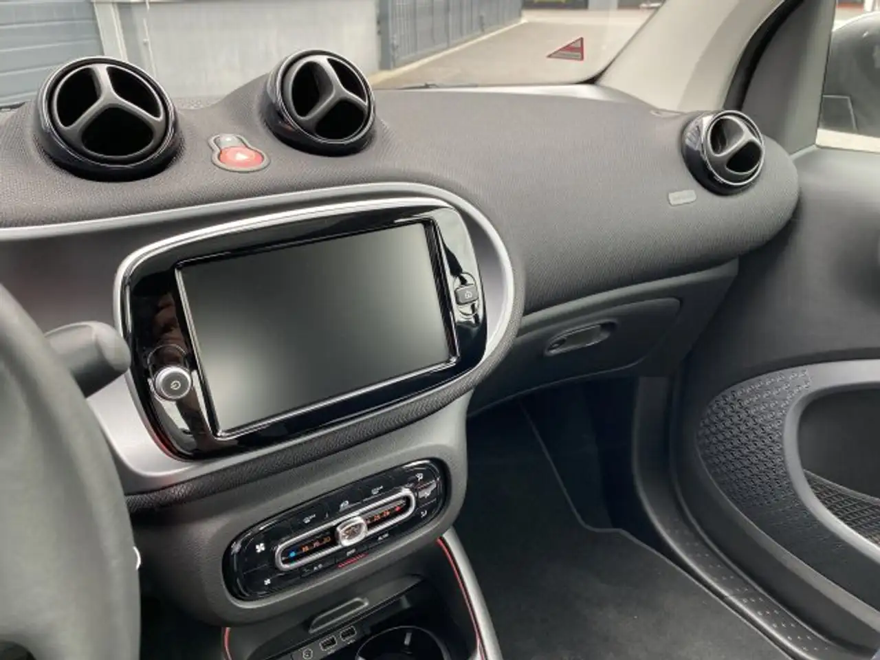 smart forTwo smart EQ fortwo Exclusive LED Panorama Kamera... — معرض صور السيارة 9