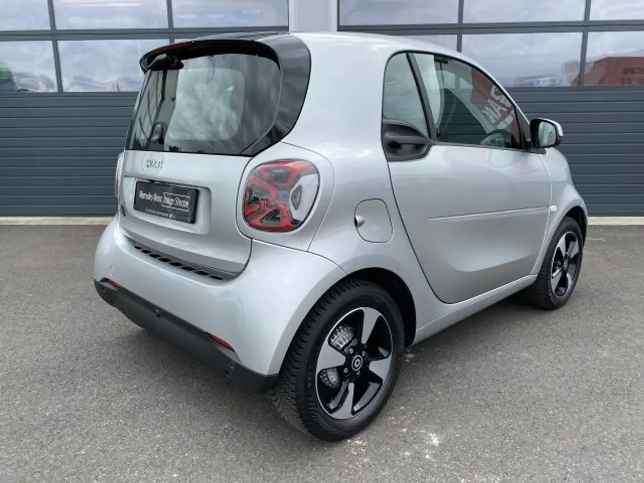 smart forTwo smart EQ fortwo Exclusive LED Panorama Kamera... — معرض صور السيارة 5