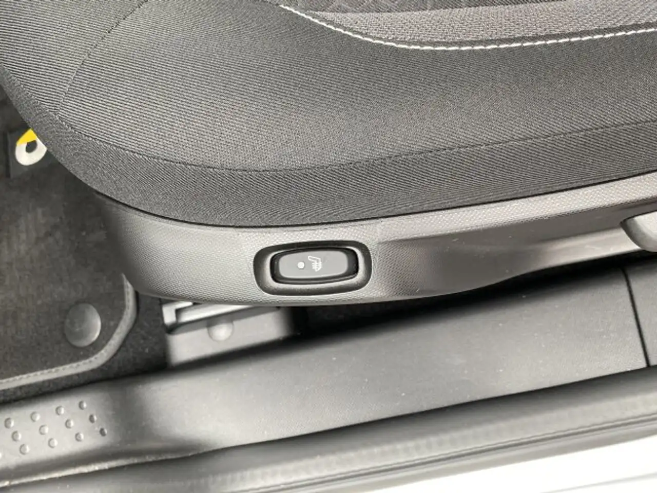 smart forTwo smart EQ fortwo Exclusive LED Panorama Kamera... — معرض صور السيارة 15