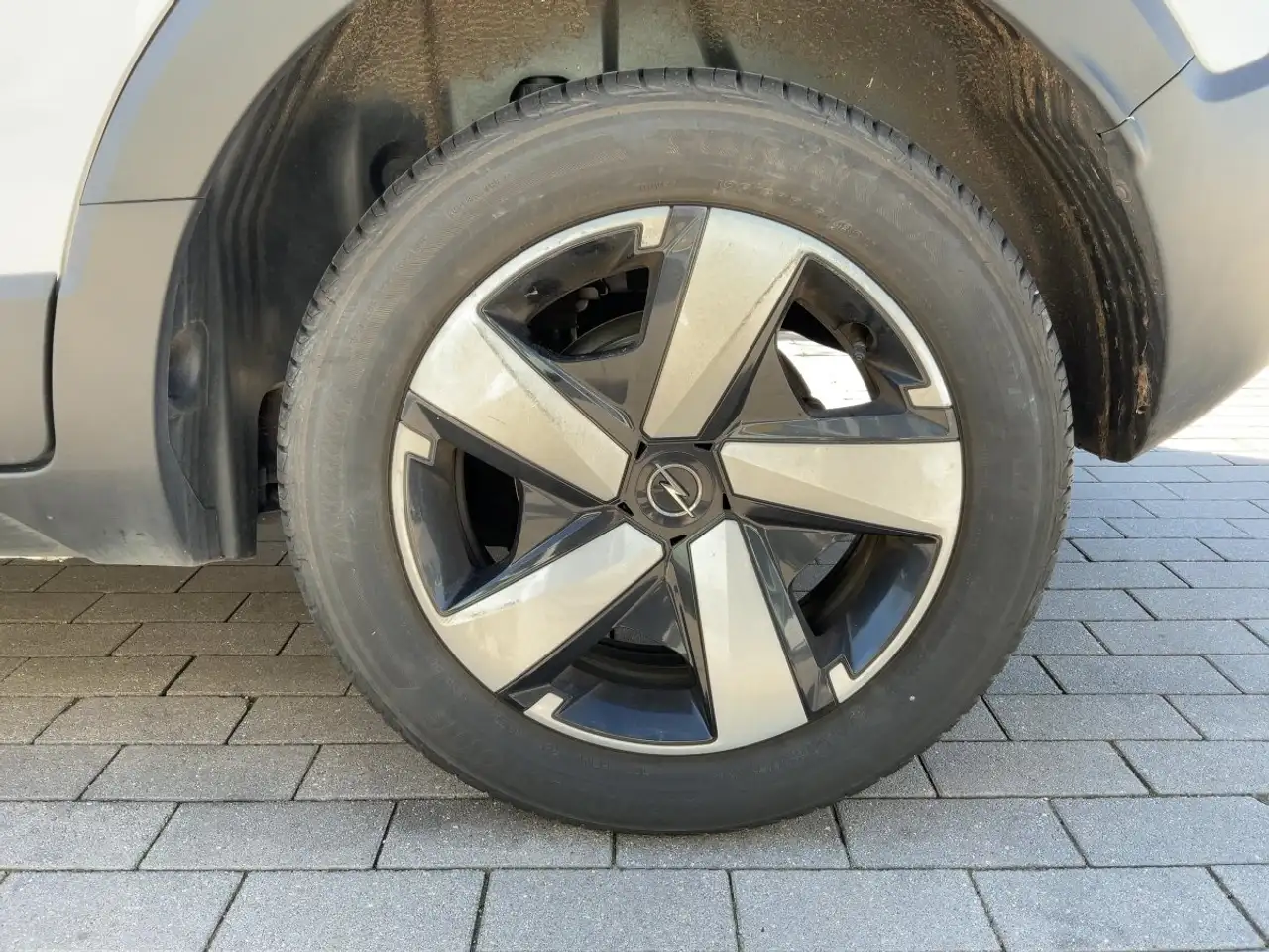 Opel Crossland 1.2 Turbo Enjoy LED+SHZ+Fernlichtass. — معرض صور السيارة 14