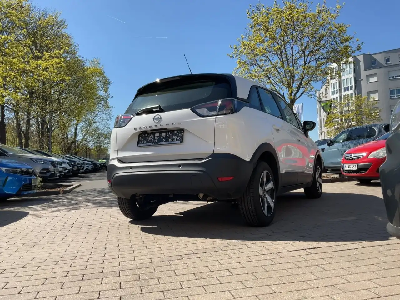 Opel Crossland 1.2 Turbo Enjoy LED+SHZ+Fernlichtass. — معرض صور السيارة 5