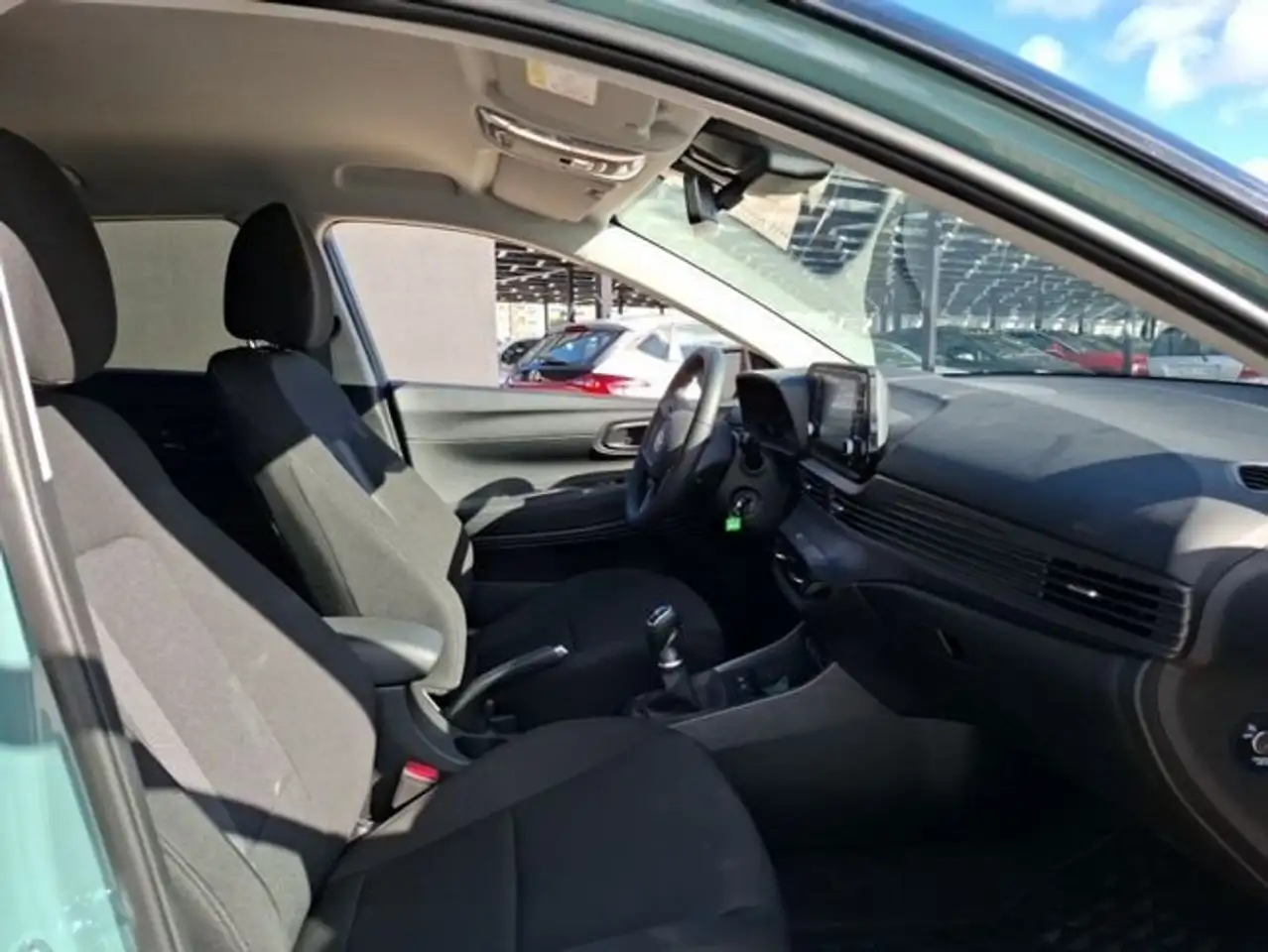 Hyundai i20 FL 1.0 T-GDi 73,5 kW (100 CV) MT6 2WD Smart MY25 — Vehicle gallery 5