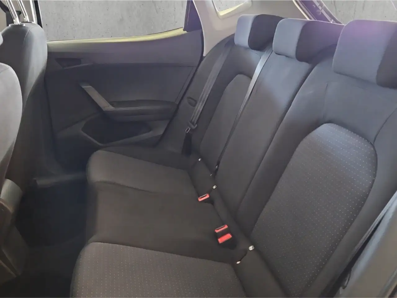 SEAT Ibiza Style TSI 1.0 Digitales Cockpit LED Mehrzonenklima — Galería del vehículo 9