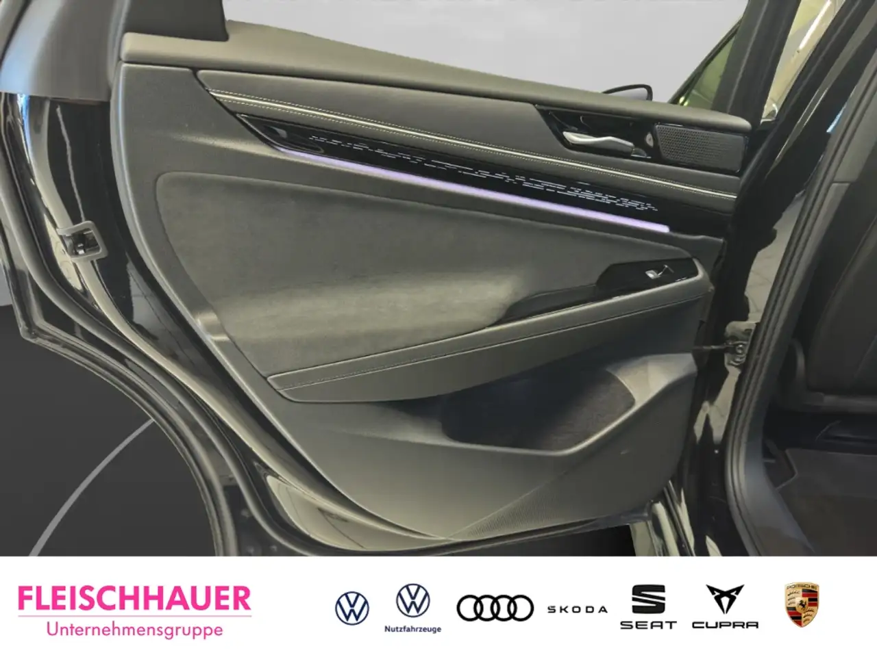 Volkswagen ID.7 Tourer Pro Matrix+Navi+AHK+20''+360°+HUD+Memory — معرض صور السيارة 14