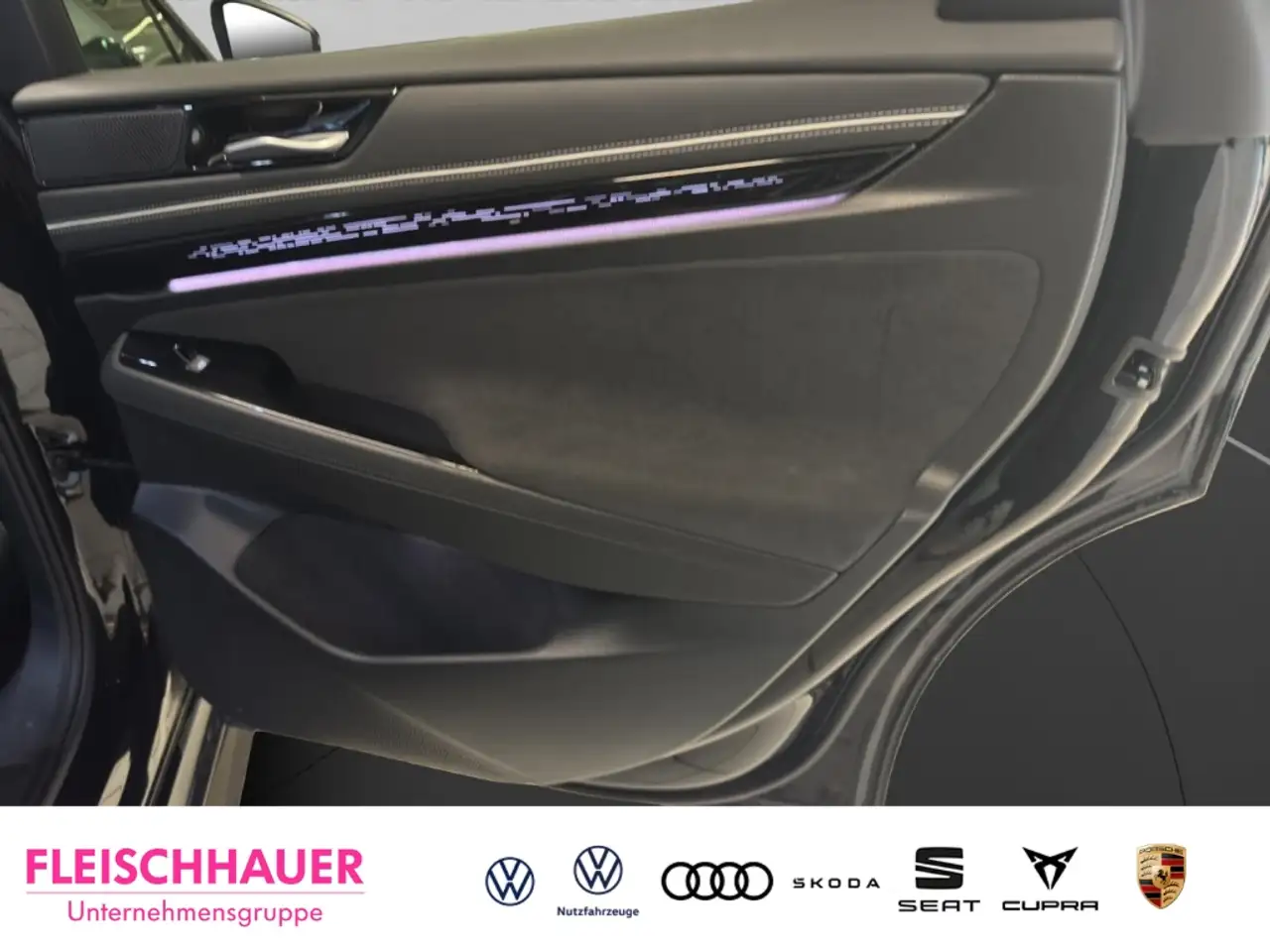 Volkswagen ID.7 Tourer Pro Matrix+Navi+AHK+20''+360°+HUD+Memory — معرض صور السيارة 20