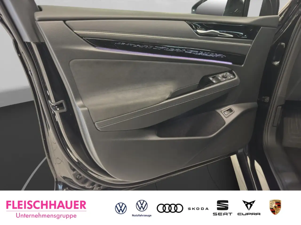 Volkswagen ID.7 Tourer Pro Matrix+Navi+AHK+20''+360°+HUD+Memory — معرض صور السيارة 13