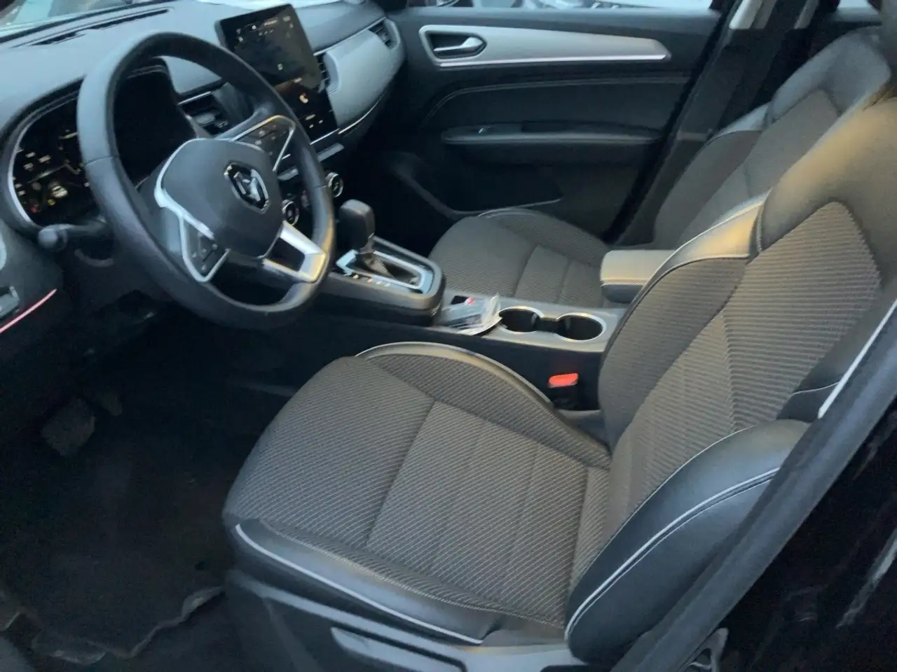Renault Arkana TECHNO TCe 140 Automatik, CarPlay — Galerie du véhicule 13