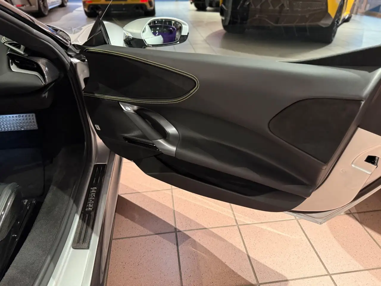 Ferrari Sonstige SF90 FULL-CARBON/LIFT/JBL/ — Vehicle gallery 24
