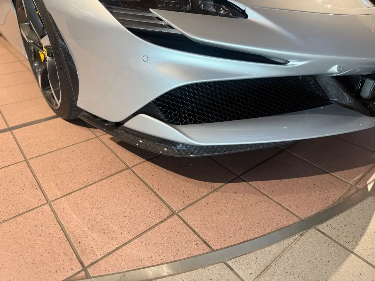 Ferrari Sonstige SF90 FULL-CARBON/LIFT/JBL/ — Vehicle gallery 12