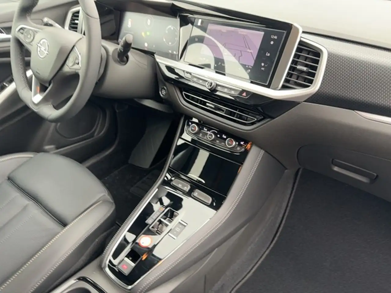 Opel Grandland Automatik Ultimate Leder Navi Lenkrad/Sitzheizu... — Galería del vehículo 10