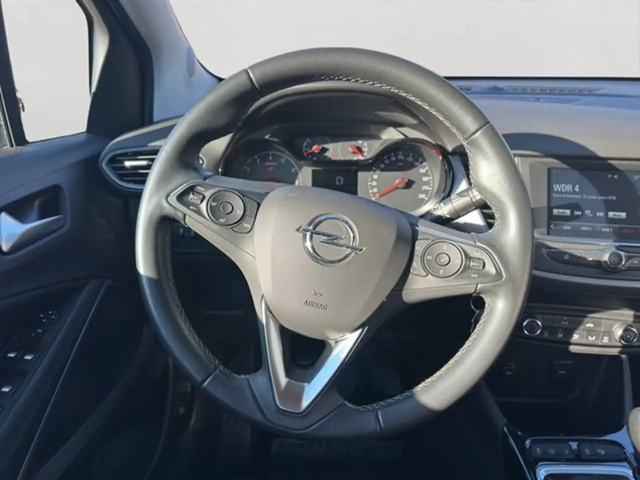 Opel Crossland Enjoy. 1.2 Direct Injection Turbo. 81 kW (110 P... — Galería del vehículo 13
