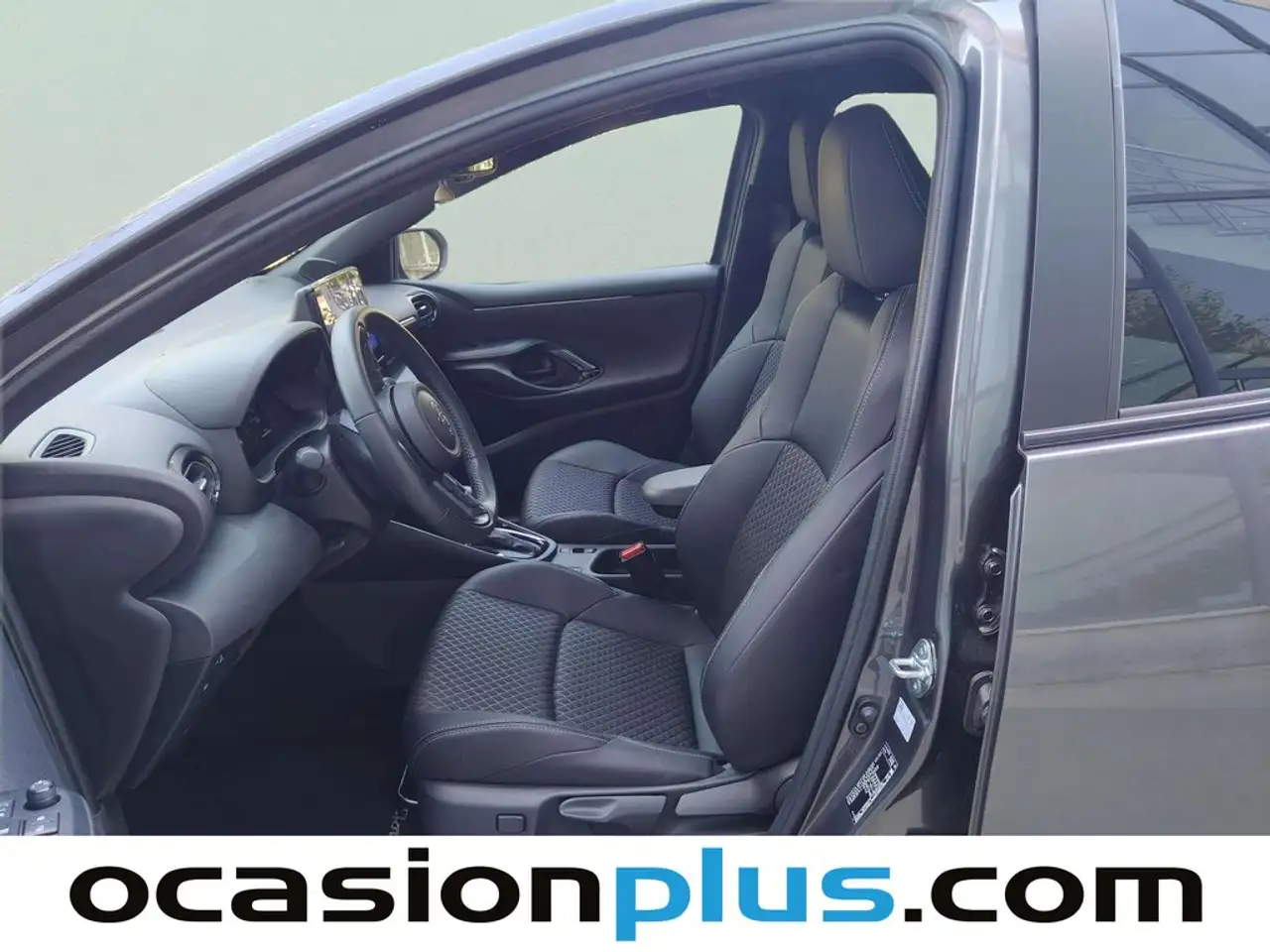 Toyota Yaris 120H 1.5 Style — معرض صور السيارة 10
