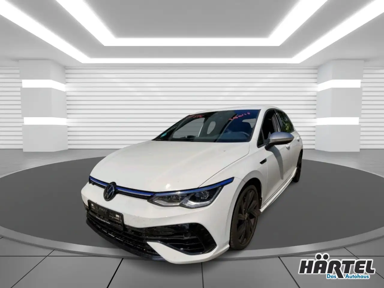 Volkswagen Golf 8 R 4MOTION 2.0 TSI DSG (+ACC-RADAR) Navi LED — Galería del vehículo 2