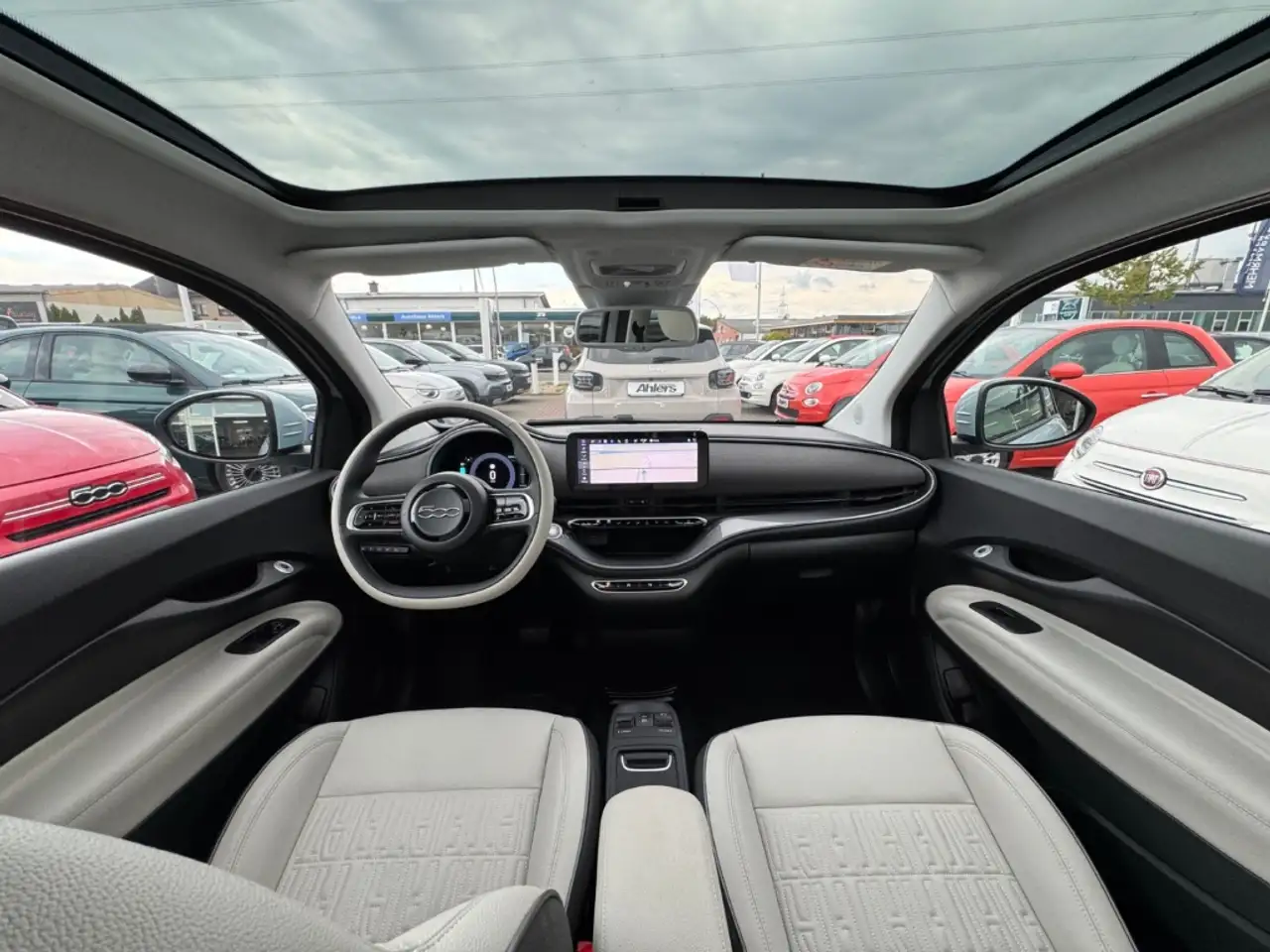 Fiat 500e La Prima By Bocelli+PANO+SOH97,6%+NAVI+JBL+LEDER+A — Galería del vehículo 16