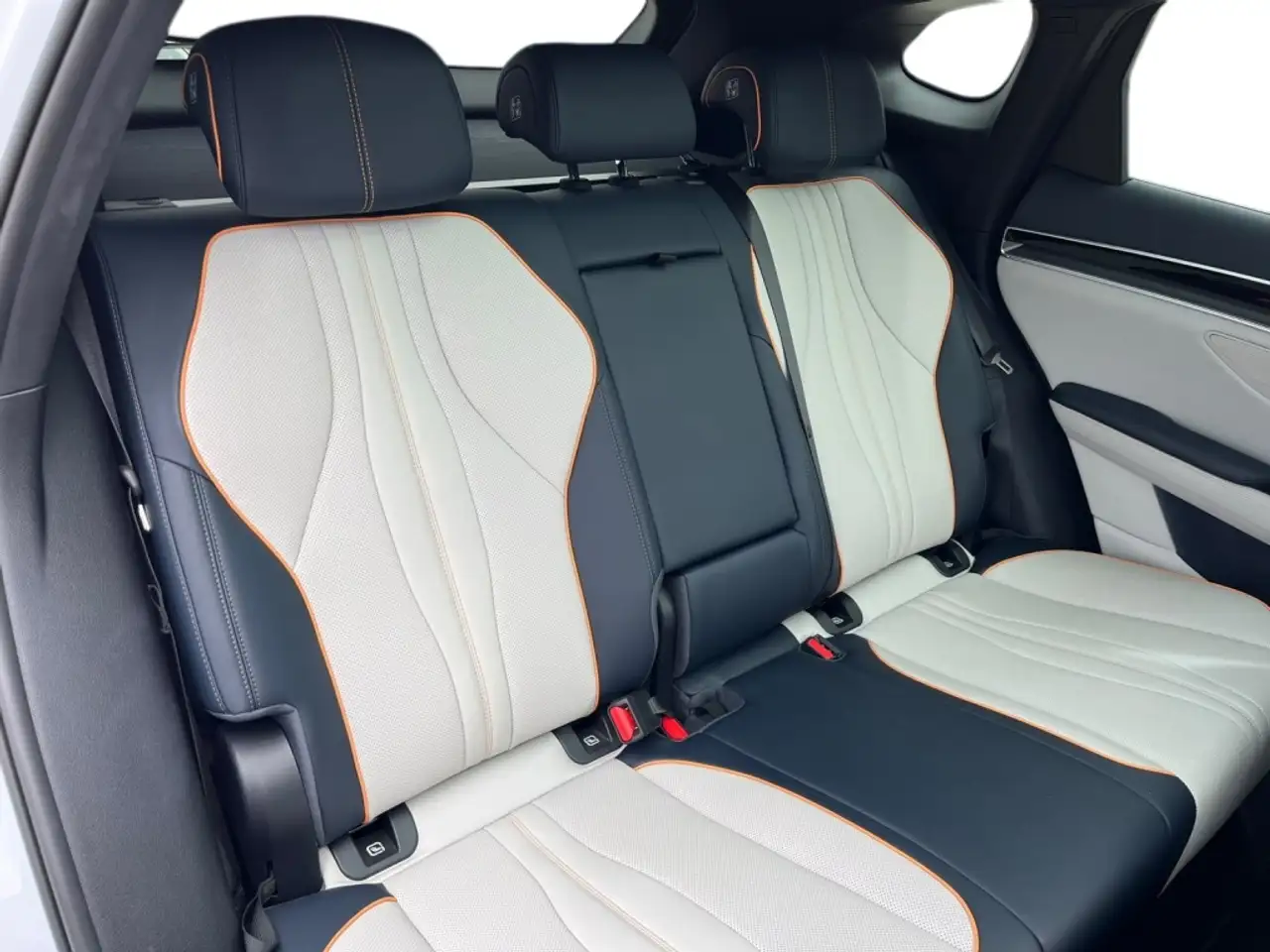 BYD Seal U Comfort 71kWh — Galerie du véhicule 30