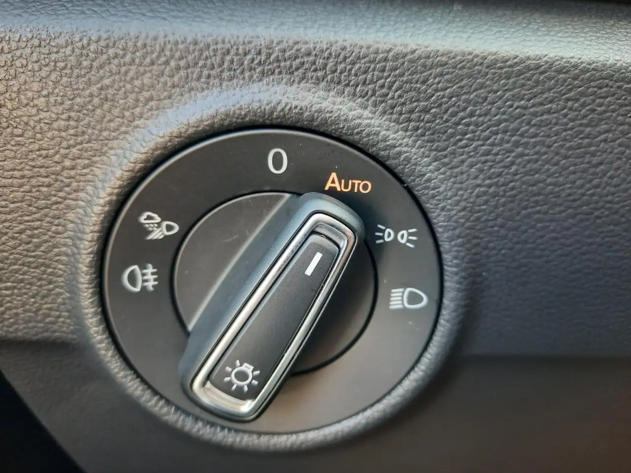Volkswagen T-Roc Style ACC Kamera Sitzheizung Navi LED uvm. Klima — معرض صور السيارة 12