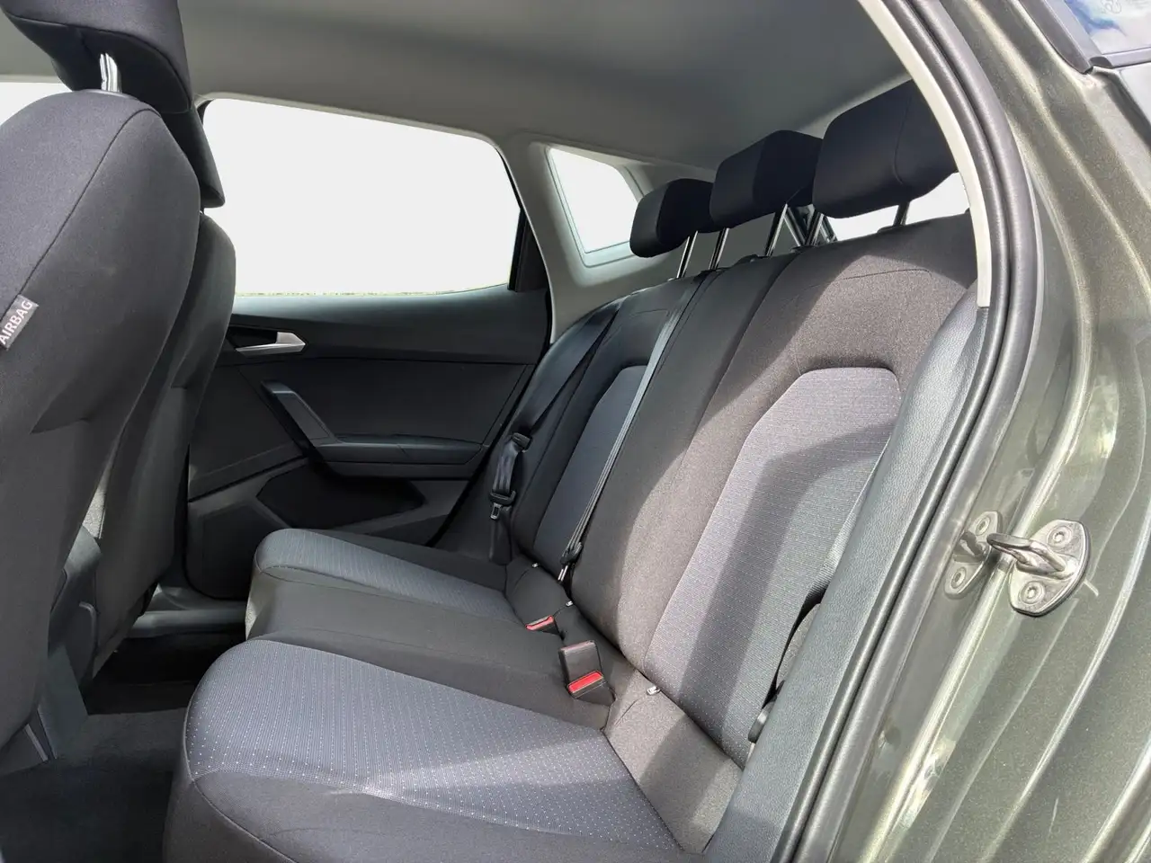 SEAT Arona 1.0 TSI DSG Style Edition GJR Rückfahrkame — معرض صور السيارة 13