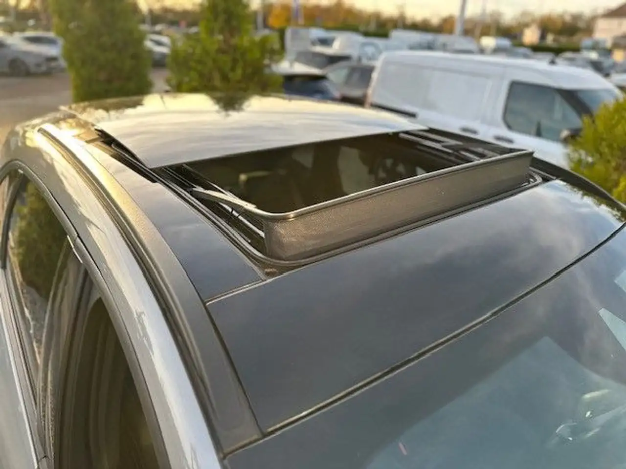 Ford Kuga PHEV ST-Line X 225PS |Pano|AHK|20" — Galerie du véhicule 40