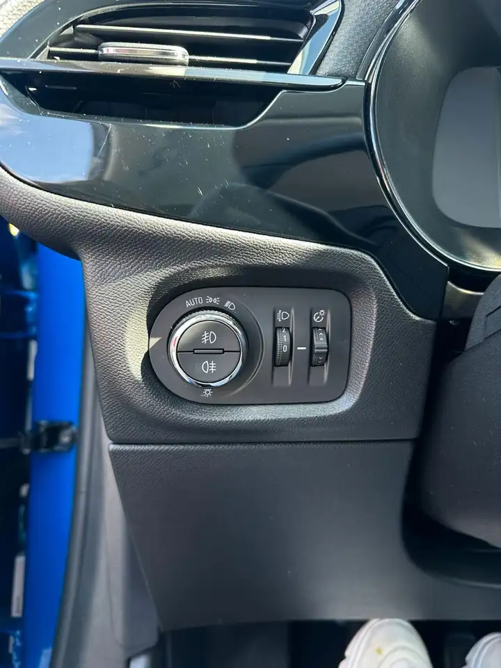 Opel Corsa F Edition 100PS/Kamera/Sitzhzg./LED/DAB — Galerie du véhicule 12