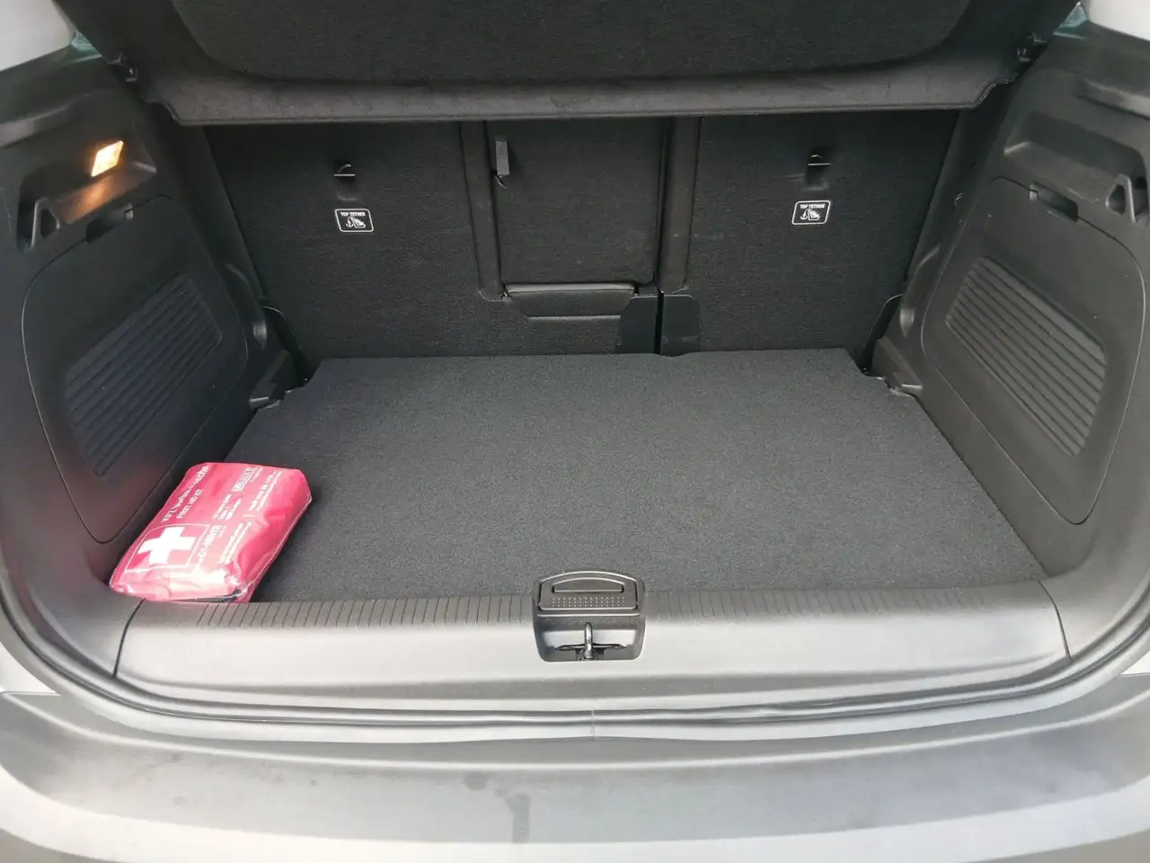 Opel Crossland 1.2 Turbo ELEGANCE LED+Klima+DAB+Navi — Galerie du véhicule 11