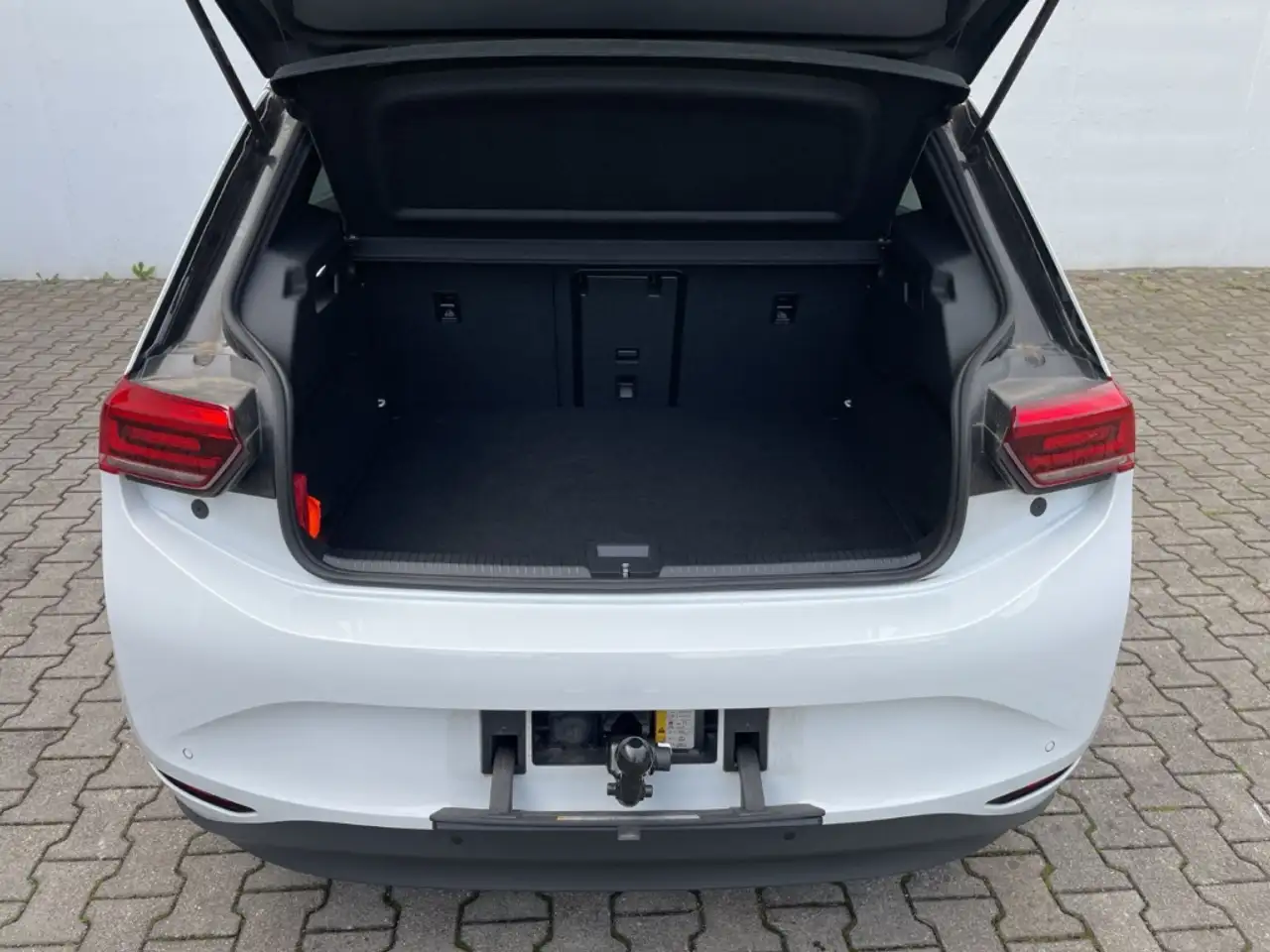Volkswagen ID.3 Pro Move AHK/360°Kamera/Navi/Keyless/App-Connect/A — معرض صور السيارة 28