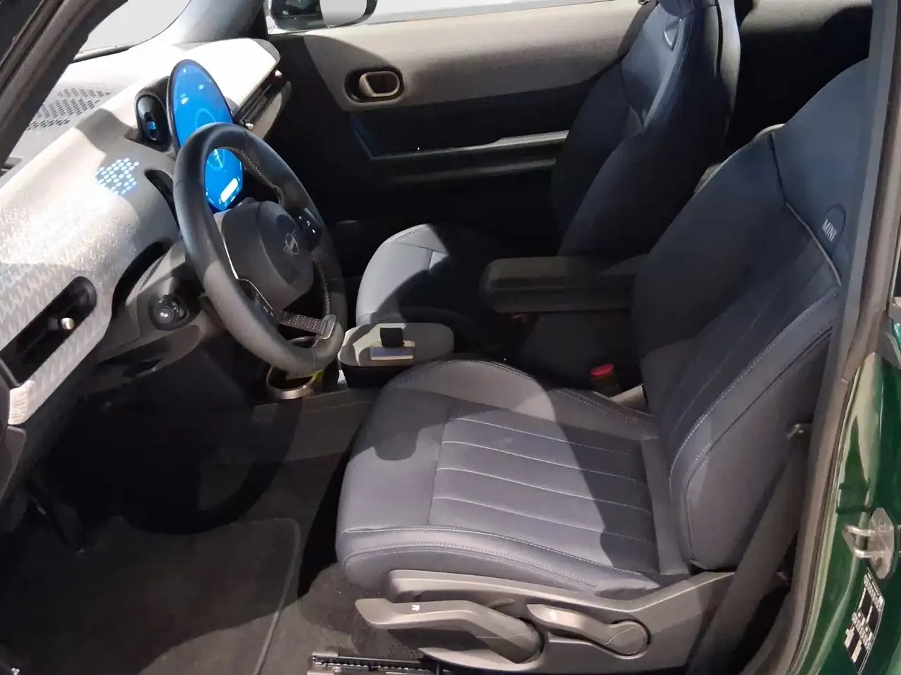 MINI Cooper C Parkassistent/ HU Display/ Favoured Trim/ Paket — Galerie du véhicule 11