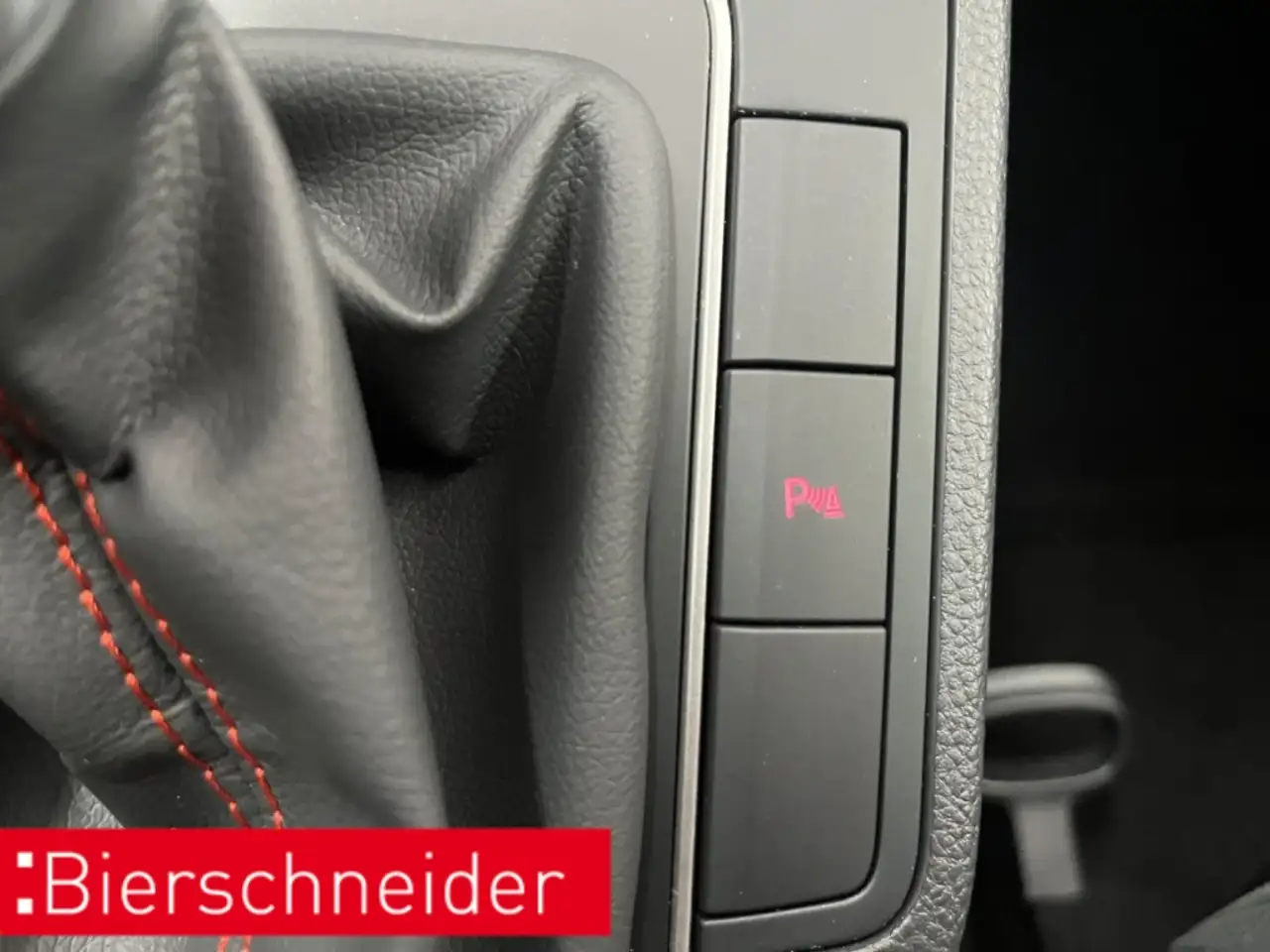 SEAT Ibiza 1.0 TSI DSG FR ALCANTARA NAVI REAR VIEW SHZ — Galería del vehículo 38