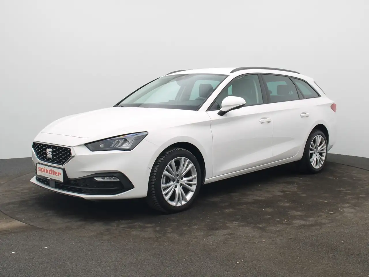 SEAT Leon ST Style 1.5 TSI / CarPlay, LED, RFK, SHZ — Galería del vehículo 2