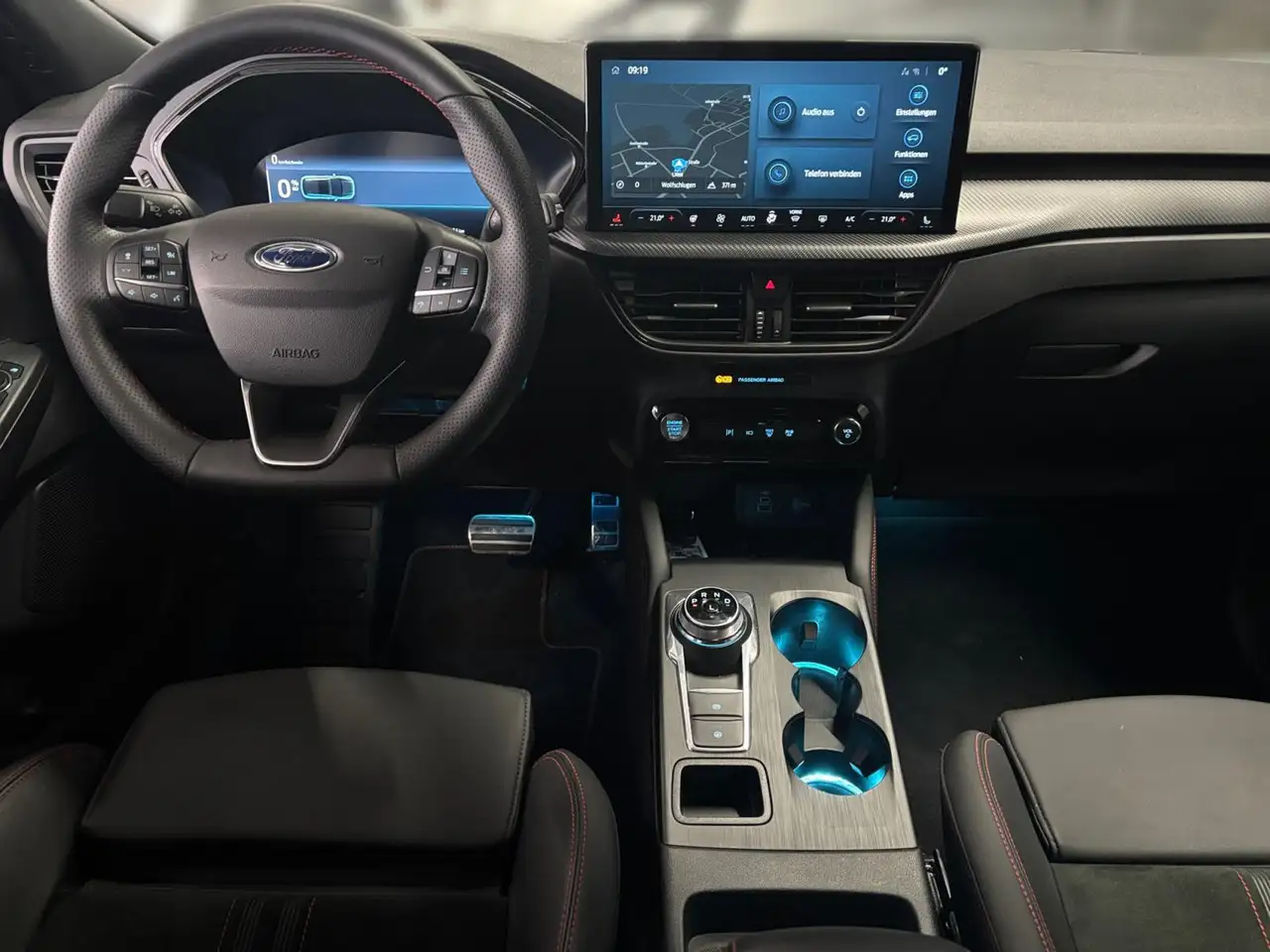 Ford Kuga Plug-In Hybrid ST-Line X Head-up-Display/AHK abneh — Vehicle gallery 14