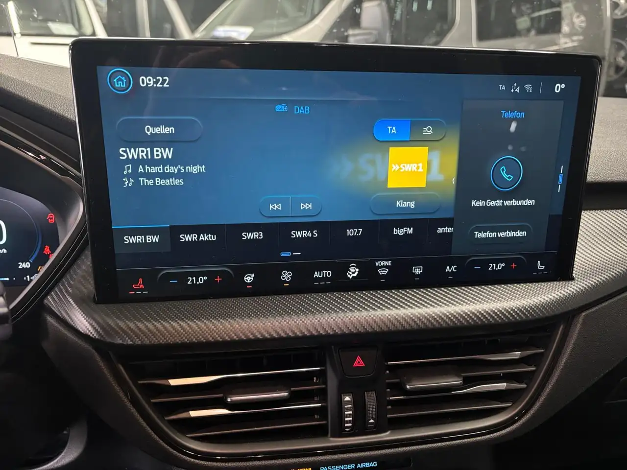 Ford Kuga Plug-In Hybrid ST-Line X Head-up-Display/AHK abneh — Vehicle gallery 22